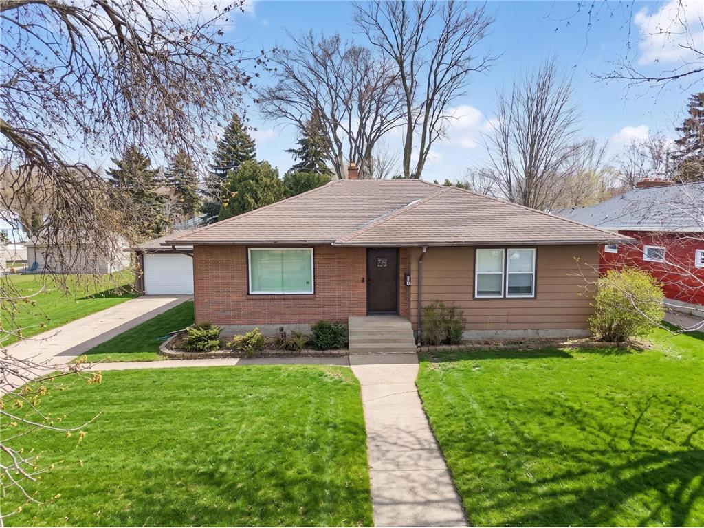707 W Alcott Avenue Fergus Falls MN 56537 7051996 image2