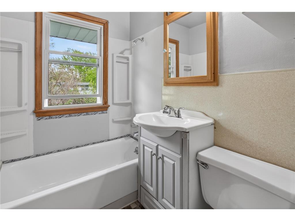 7070 Claude Avenue Inver Grove Heights MN 55076 7064548 image15