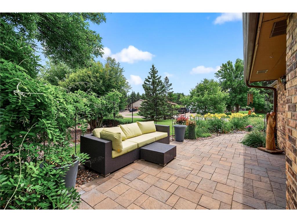 7070 Robinwood Trail Woodbury MN 55125 6686502 image1