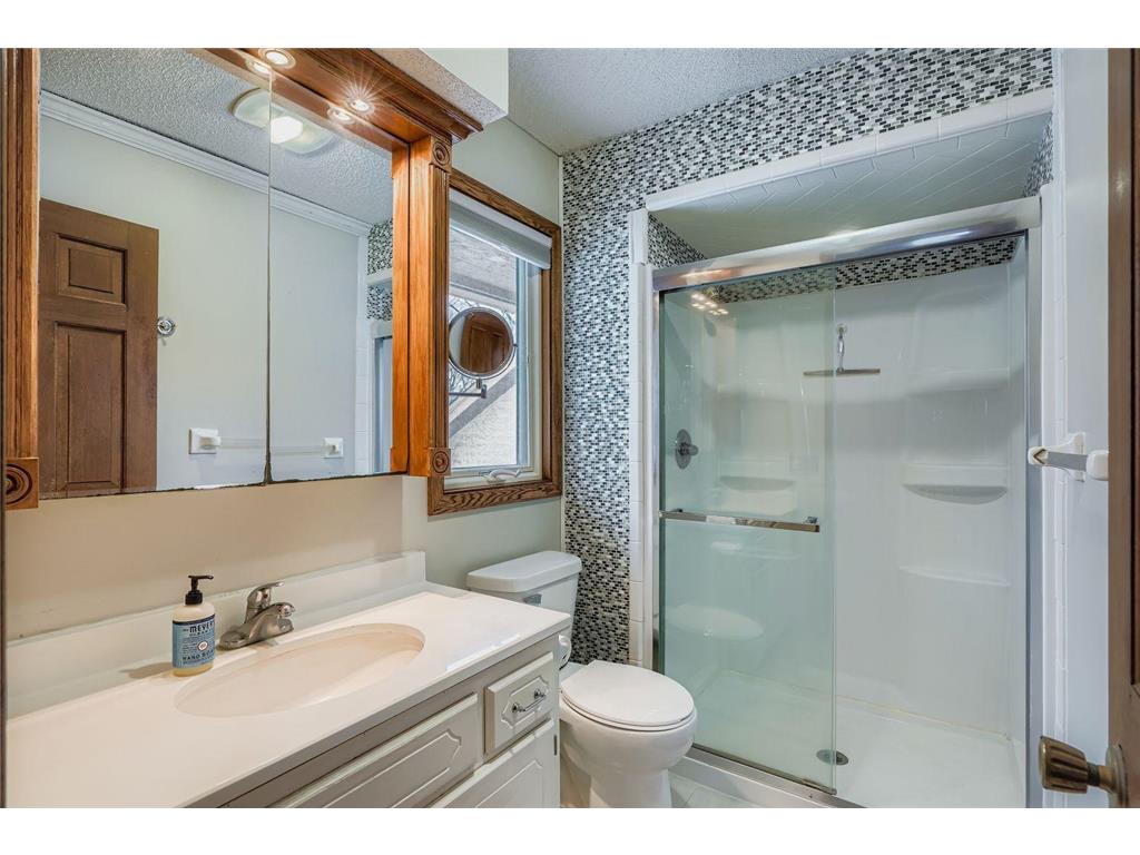 7071 Empire Lane N Maple Grove MN 55311 - Fish 6817849 image8