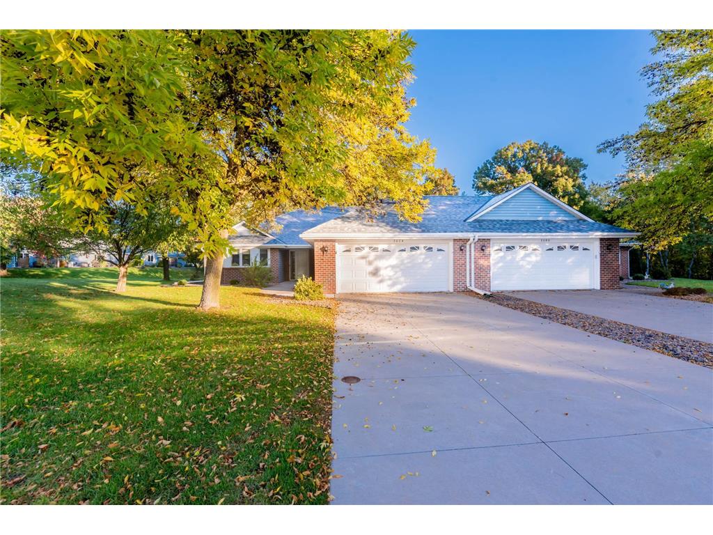 7074 24th Street N Oakdale MN 55128 6451740 image1