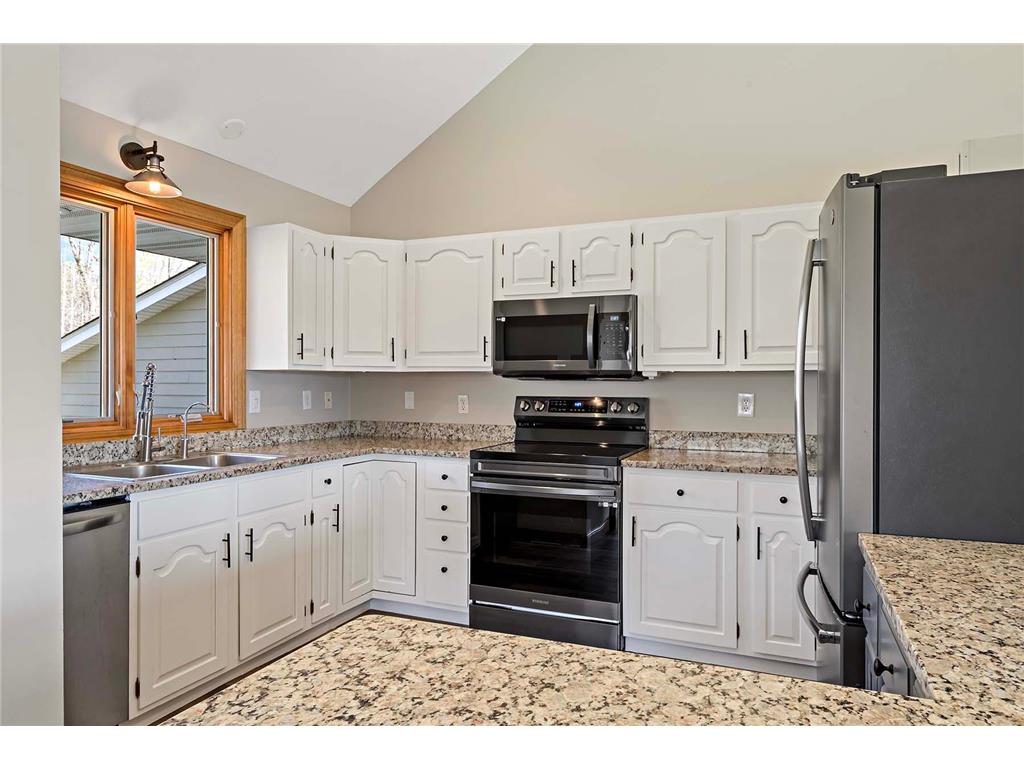 7075 Oneka Lake Boulevard N Hugo MN 55038 6383938 image1