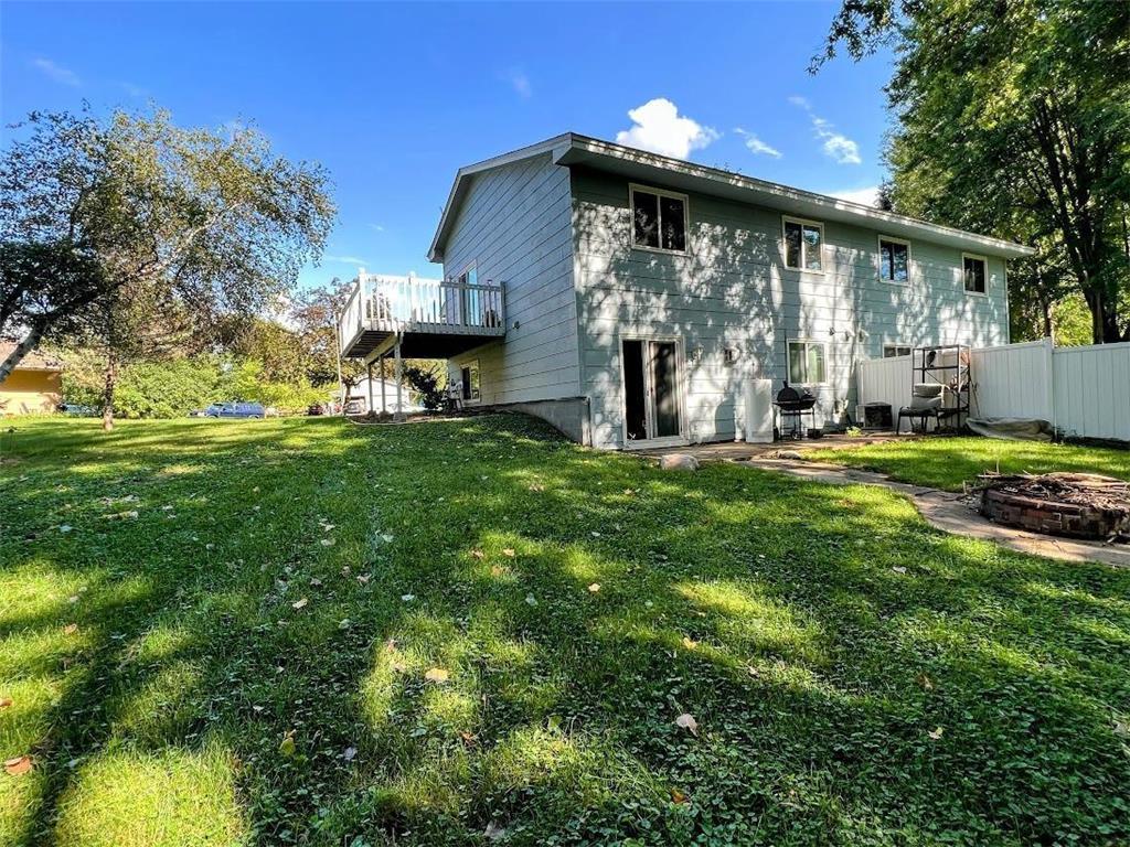 7079 17th Street N, Oakdale, MN 55128 MLS 6259663 Edina Realty