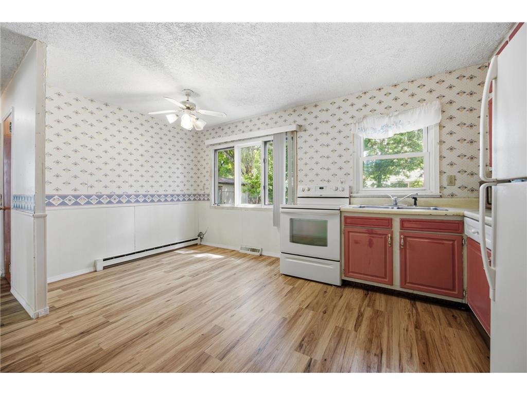 708 19th Street N Moorhead MN 56560 7093606 image14