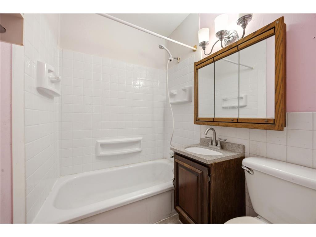708 19th Street N Moorhead MN 56560 7093606 image22
