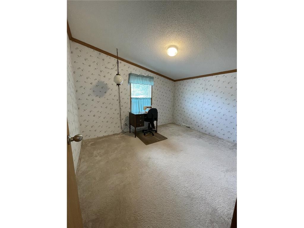 708 1st Street E Milaca MN 56353 7089834 image32