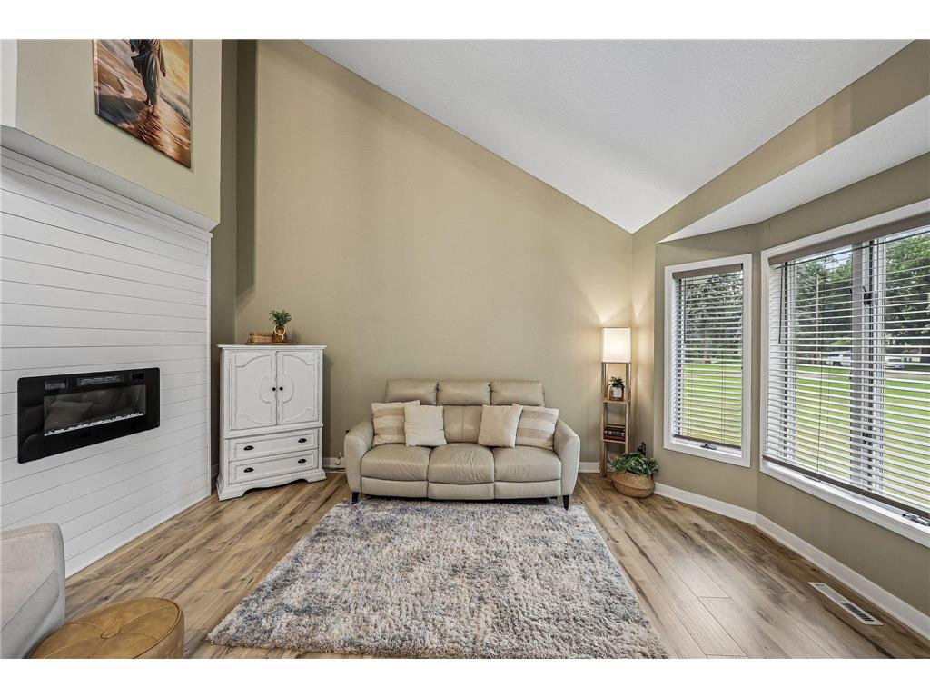 708 4th Avenue S Princeton MN 55371 7094659 image27