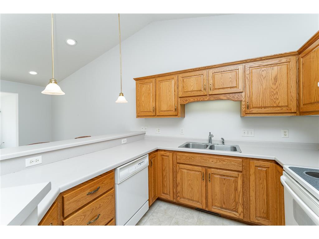 708 7 1/2 Street Circle NW Kasson MN 55944 6813791 image12