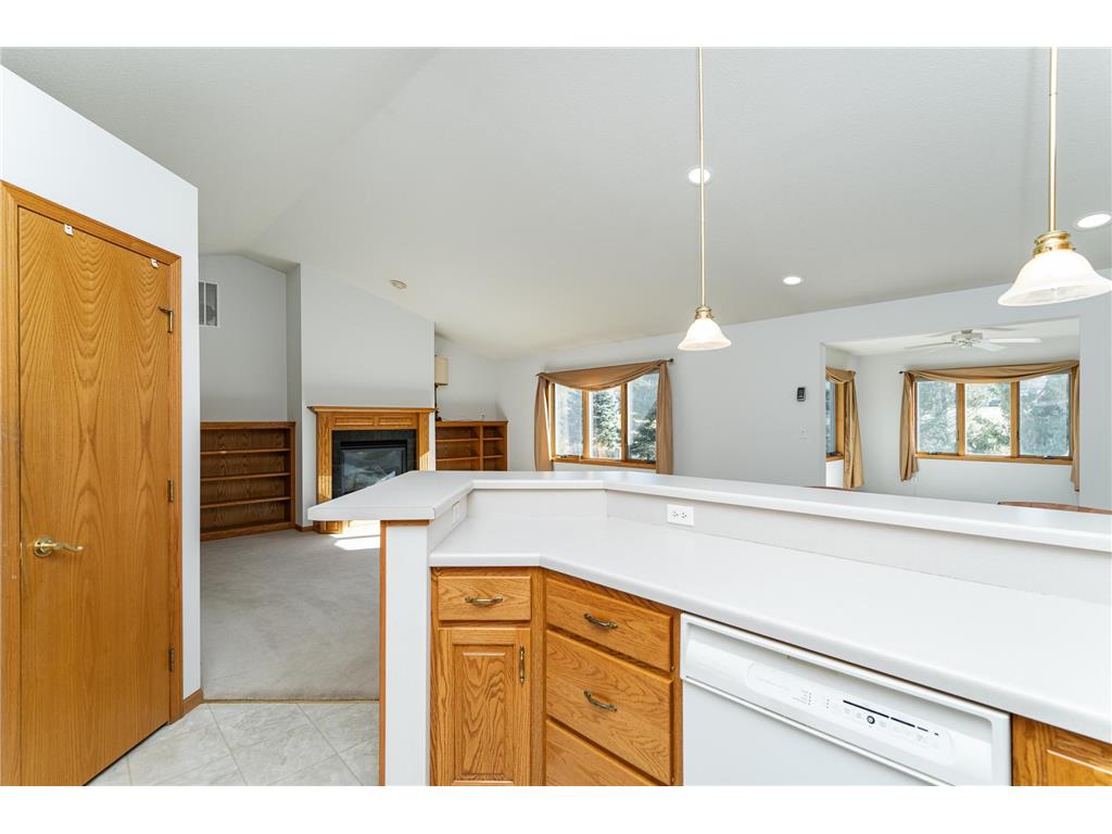 708 7 1/2 Street Circle NW Kasson MN 55944 6813791 image13