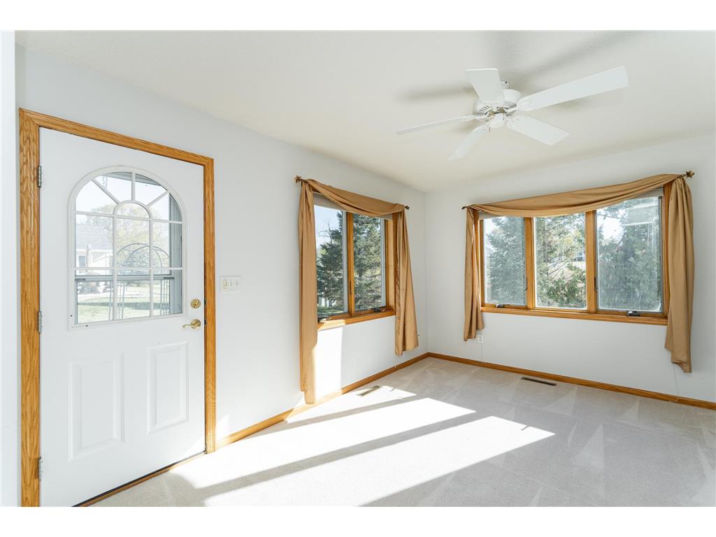 708 7 1/2 Street Circle NW Kasson MN 55944 6813791 image14