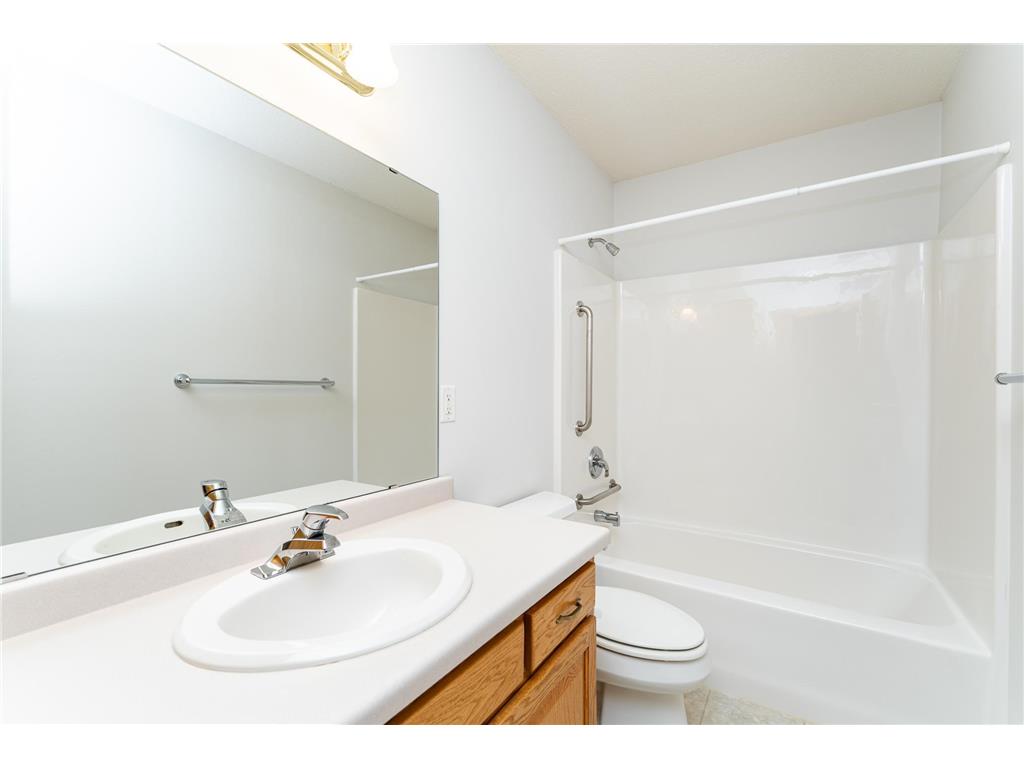 708 7 1/2 Street Circle NW Kasson MN 55944 6813791 image16