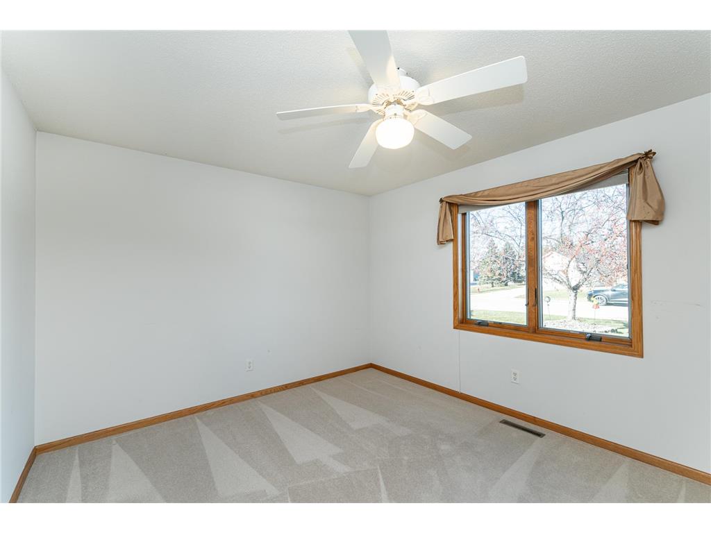 708 7 1/2 Street Circle NW Kasson MN 55944 6813791 image21