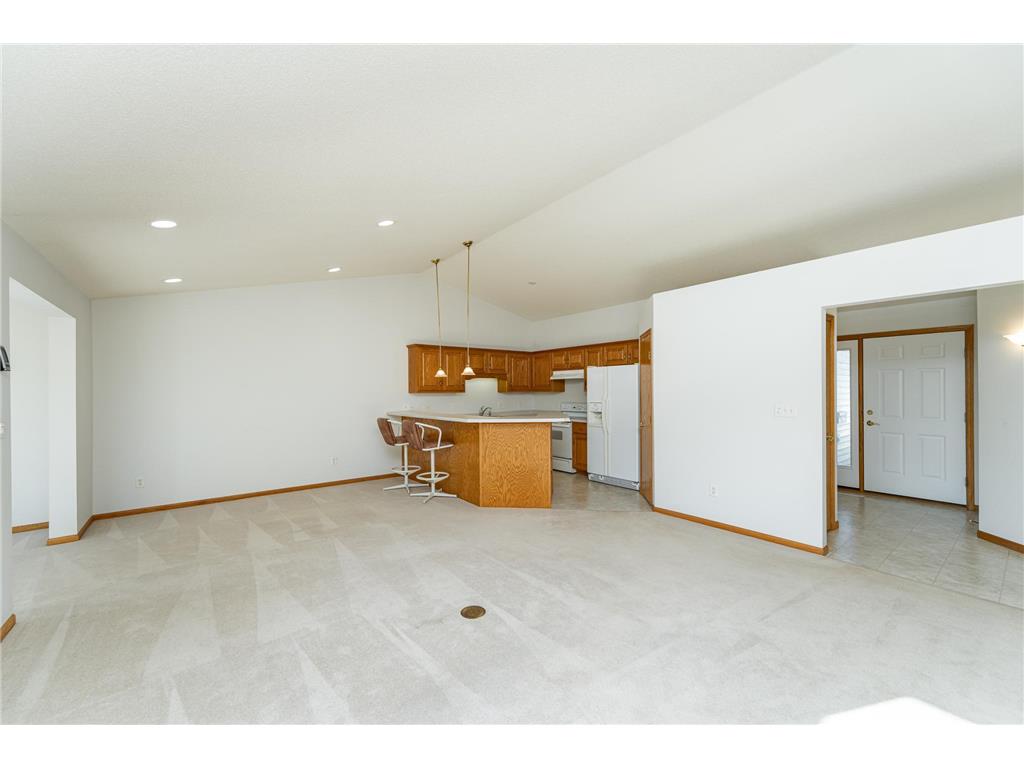 708 7 1/2 Street Circle NW Kasson MN 55944 6813791 image5