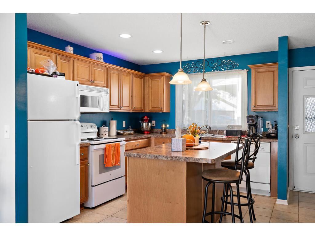 708 Clover Leaf Parkway NE Blaine MN 55434 6444497 image1