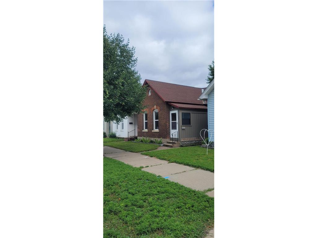 708 E Sanborn Street Winona MN 55987 6583725 image1