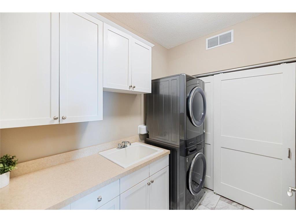 708 Linden Street Mendota Heights MN 55118 7028578 image26