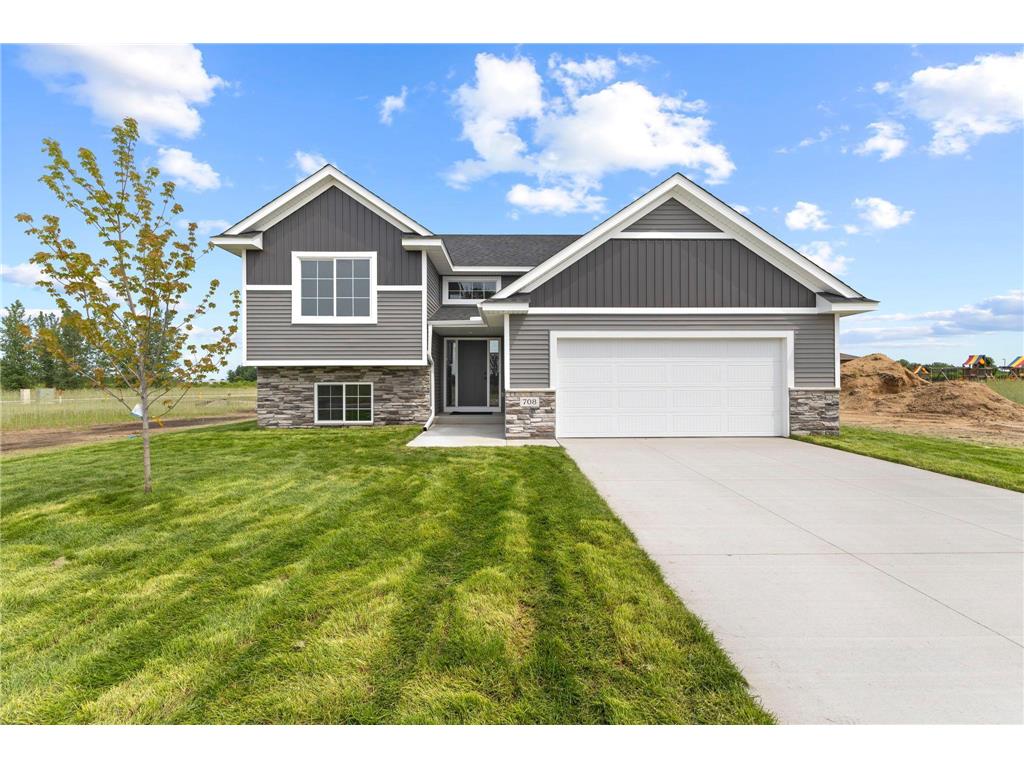 708 Margaret Lane NE Isanti MN 55040 6782224 image1