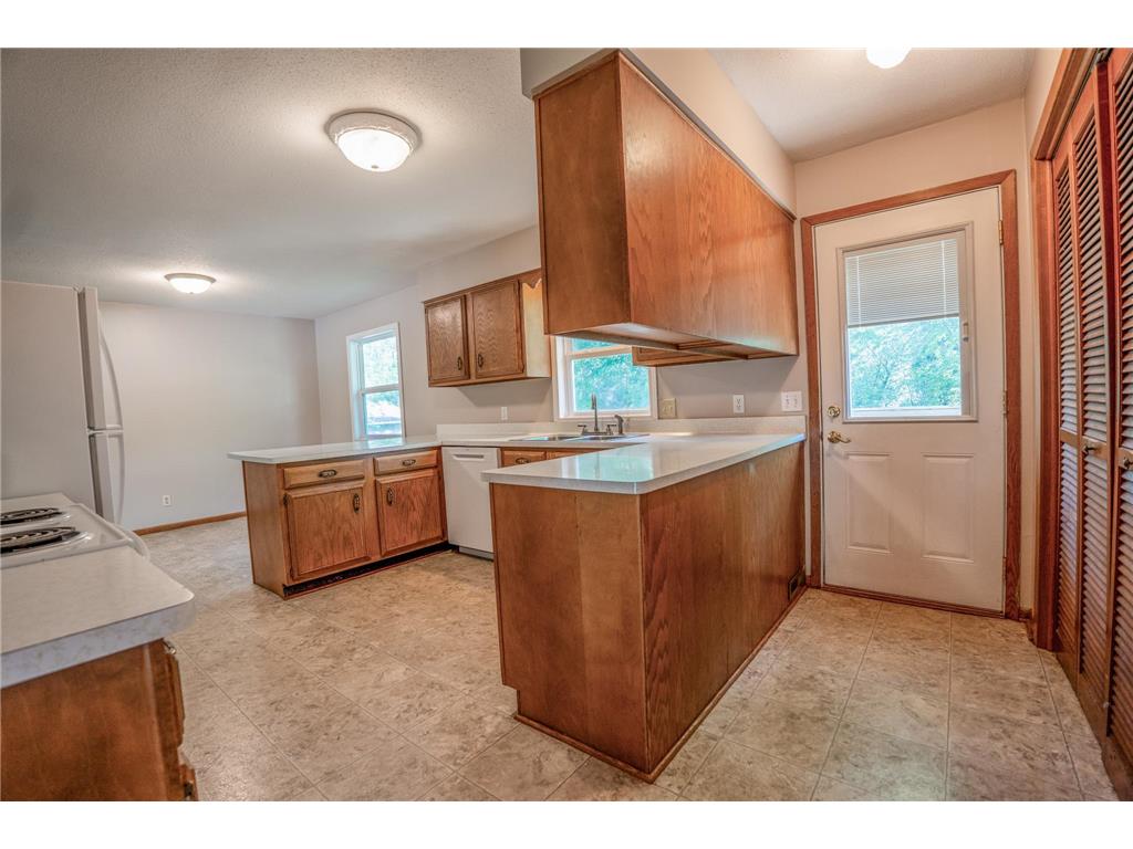 708 Olena Avenue SE Willmar MN 56201 7106784 image8