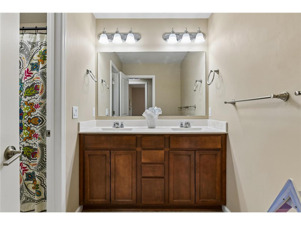 708 Rockburn Road Chanhassen MN 55317 7074335 image31