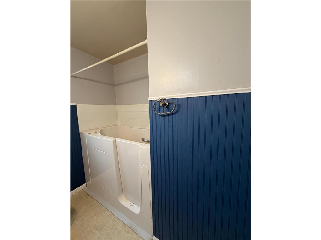 708 S Donaldson Street Luverne MN 56156 7067992 image14
