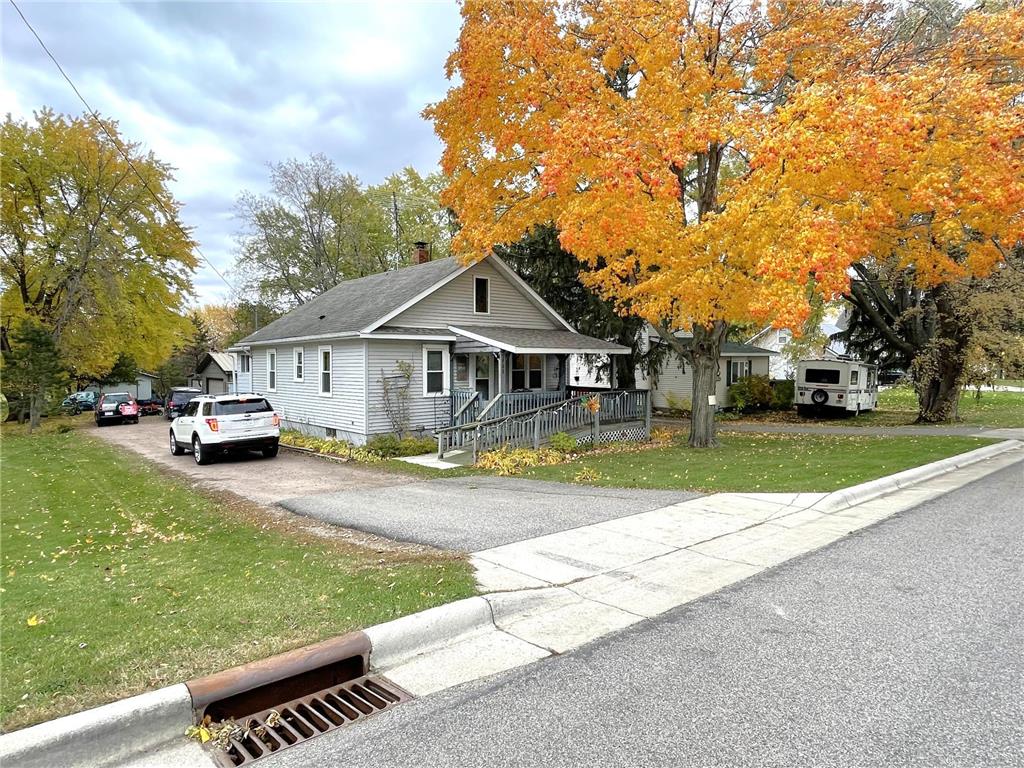 708 State Street N Eden Valley MN 55329 6452025 image1