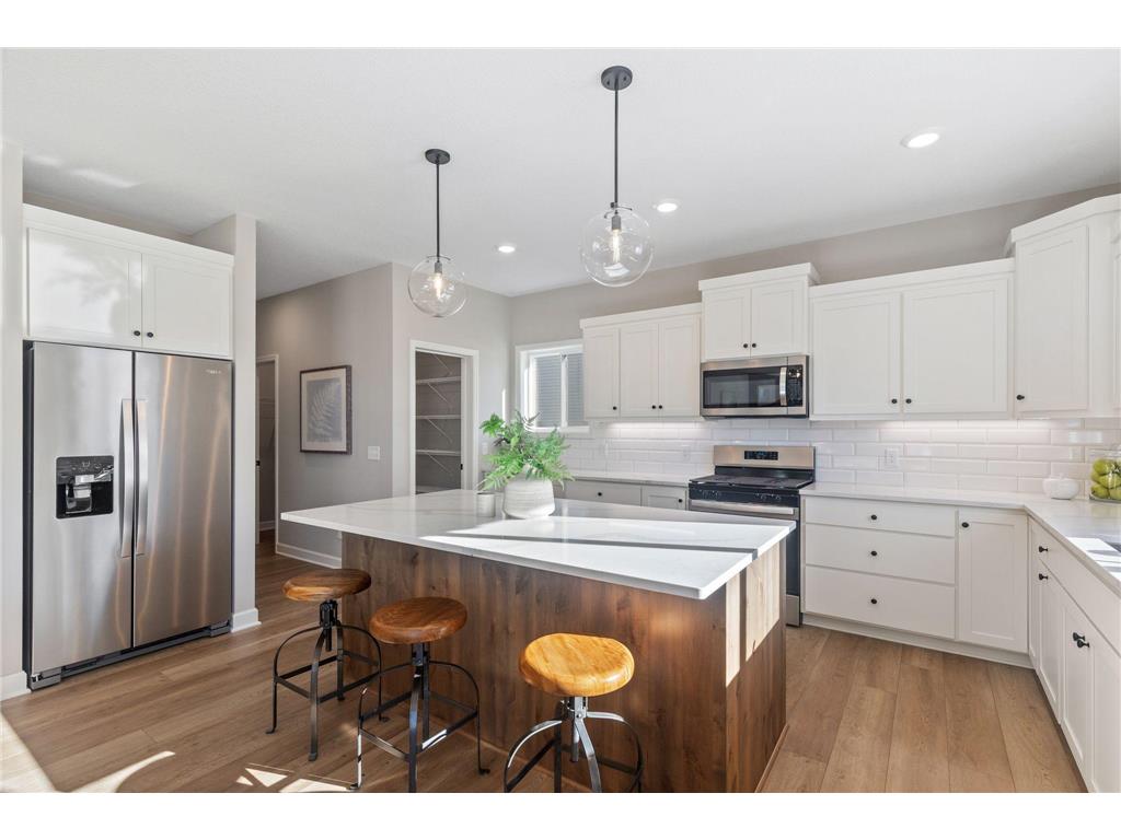 7080 183rd Street W Lakeville MN 55044 7048807 image1