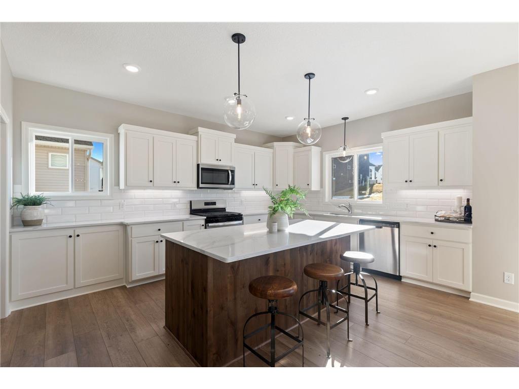 7080 183rd Street W Lakeville MN 55044 7048807 image2