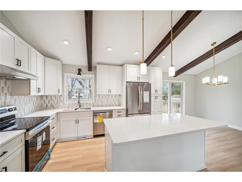 7080 Shawnee Lane Chanhassen MN 55317 6706176 image1