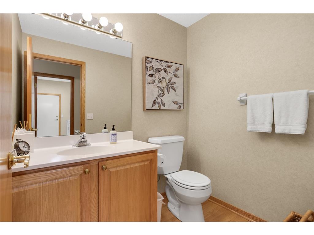 7081 Crowne Oak Road Eden Prairie MN 55344 7093748 image17