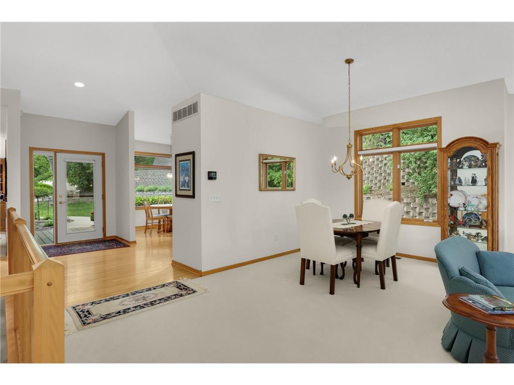 7081 Crowne Oak Road Eden Prairie MN 55344 7093748 image7