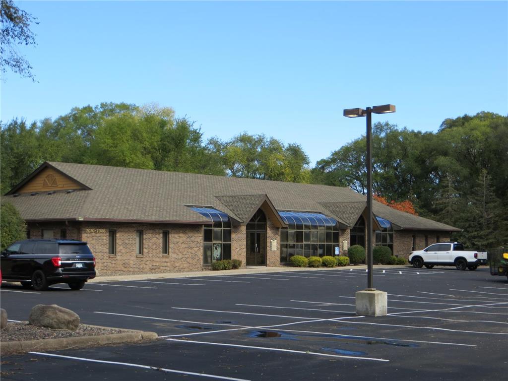 7082 Brooklyn Boulevard Brooklyn Center MN 55429 6446935 image1