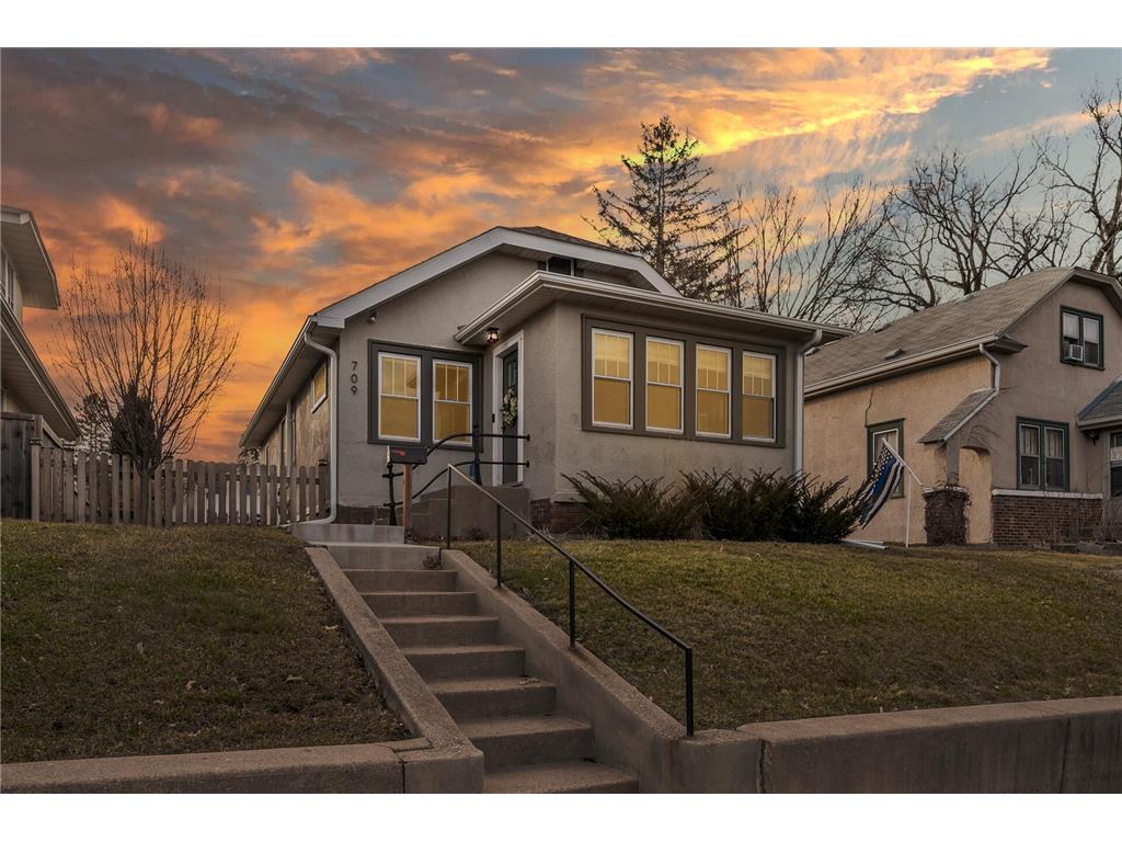 709 15th Avenue N South Saint Paul MN 55075 6496972 image1