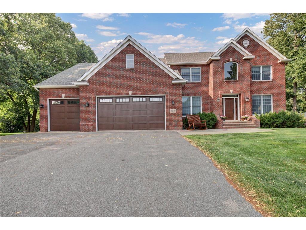 709 17th Street N Sartell MN 56377 6403175 image1