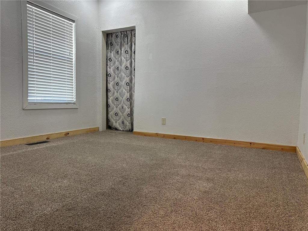 709 4th Avenue Windom MN 56101 6677752 image17