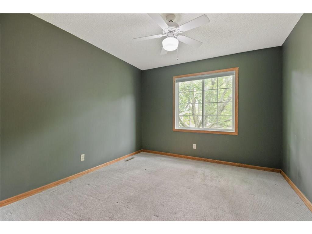 709 74th Avenue N Brooklyn Park MN 55444 7098469 image15