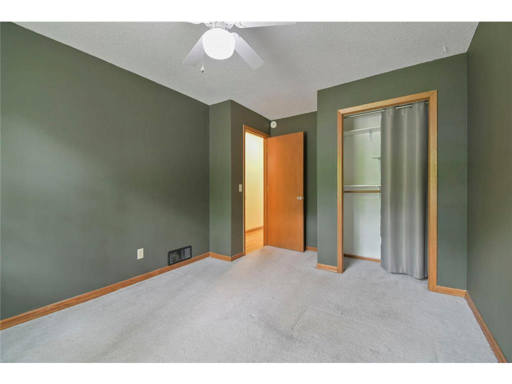 709 74th Avenue N Brooklyn Park MN 55444 7098469 image16