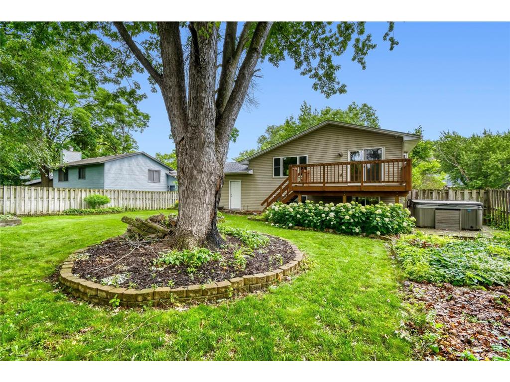 709 74th Avenue N Brooklyn Park MN 55444 7098469 image25