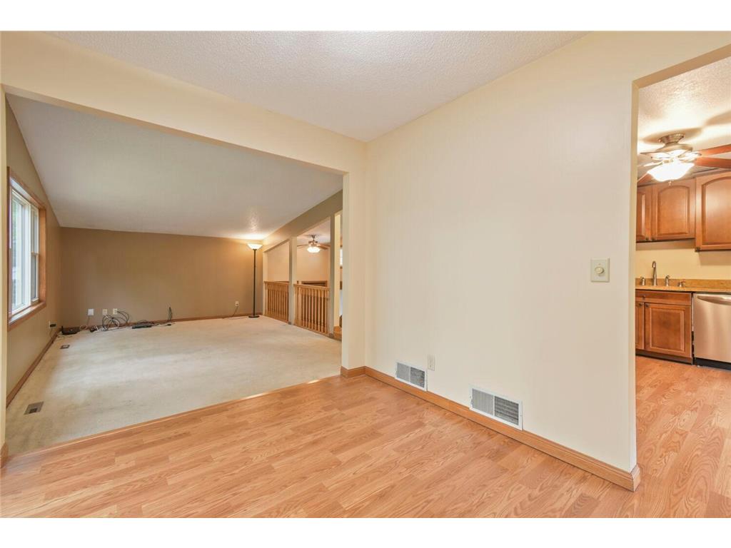 709 74th Avenue N Brooklyn Park MN 55444 7098469 image5