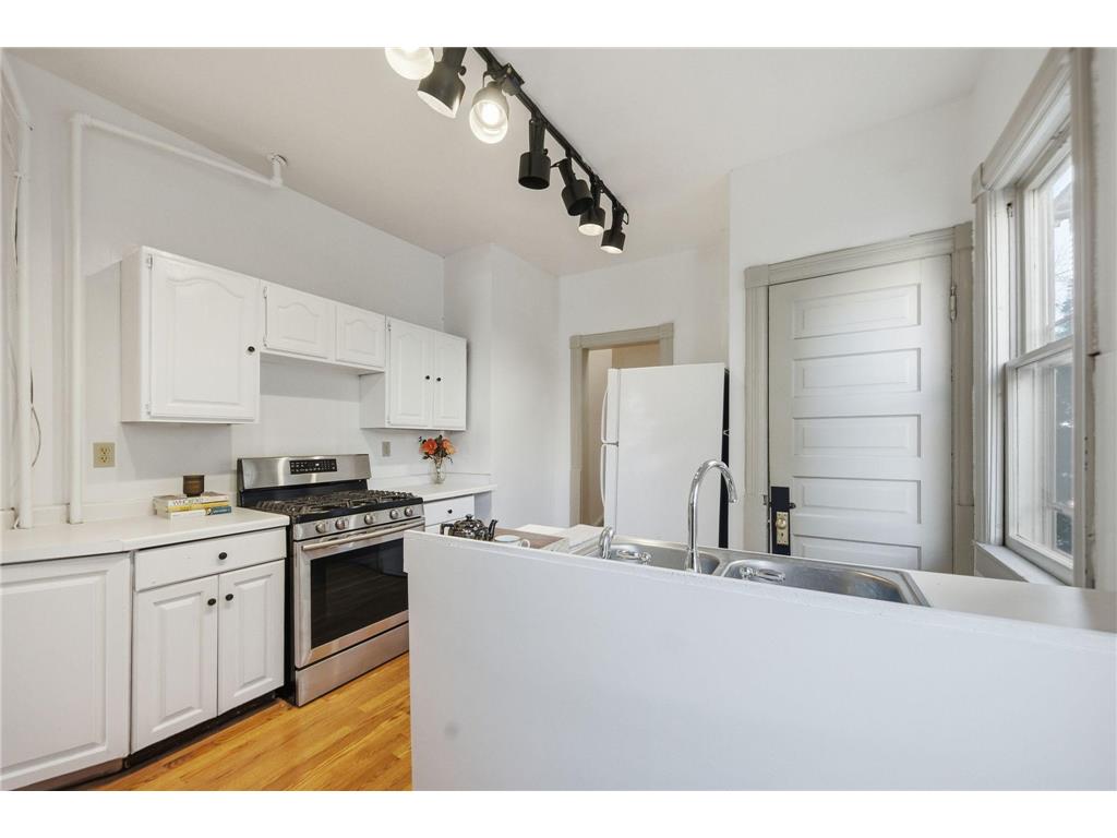 709 7th Street SE Minneapolis MN 55414 7017753 image3