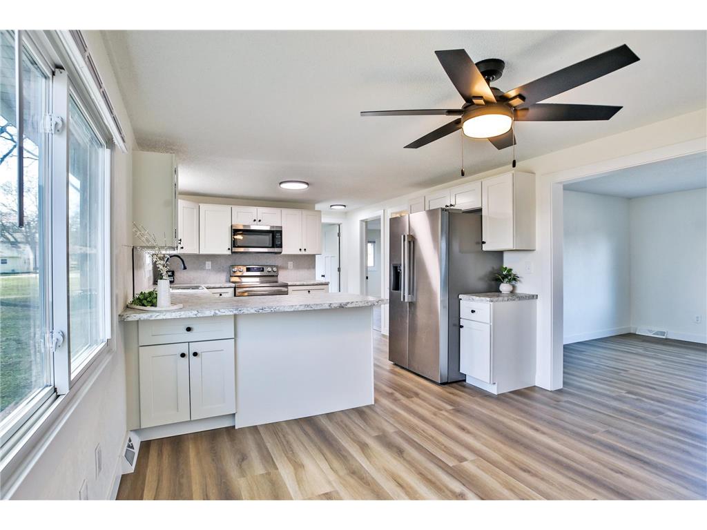 709 8th Avenue NW Waseca MN 56093 7049733 image11