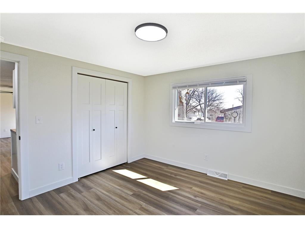 709 8th Avenue NW Waseca MN 56093 7049733 image18