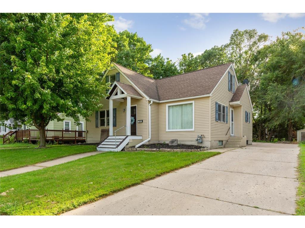 709 8th Street NE Waseca MN 56093 6584635 image1