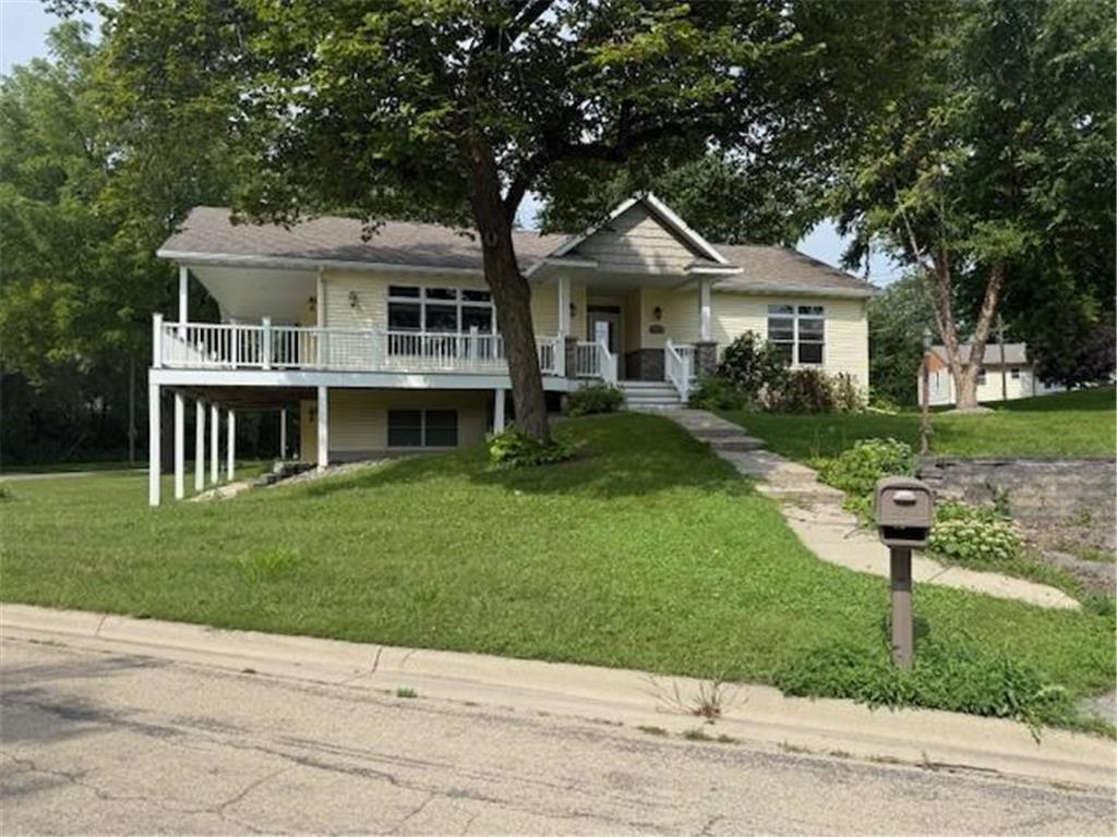 709 Blackmer Avenue Albert Lea MN 56007 - Fountain 6778054 image1
