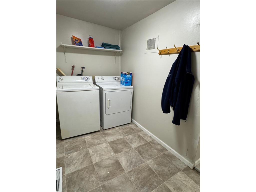 709 Center Street E Roseau MN 56751 7104616 image15