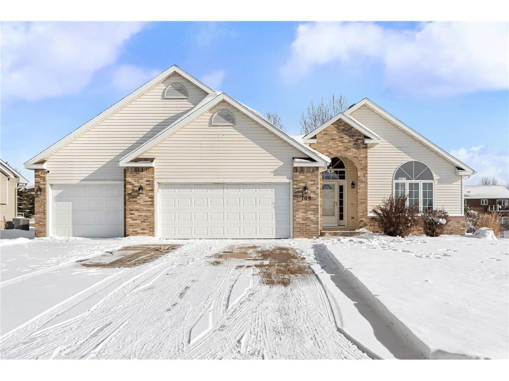 709 Greenhaven Lane NE Owatonna MN 55060 6824976 image1