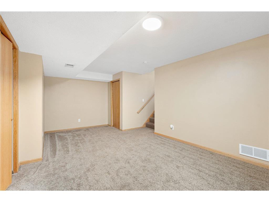 709 Greenhaven Lane NE Owatonna MN 55060 6824976 image30