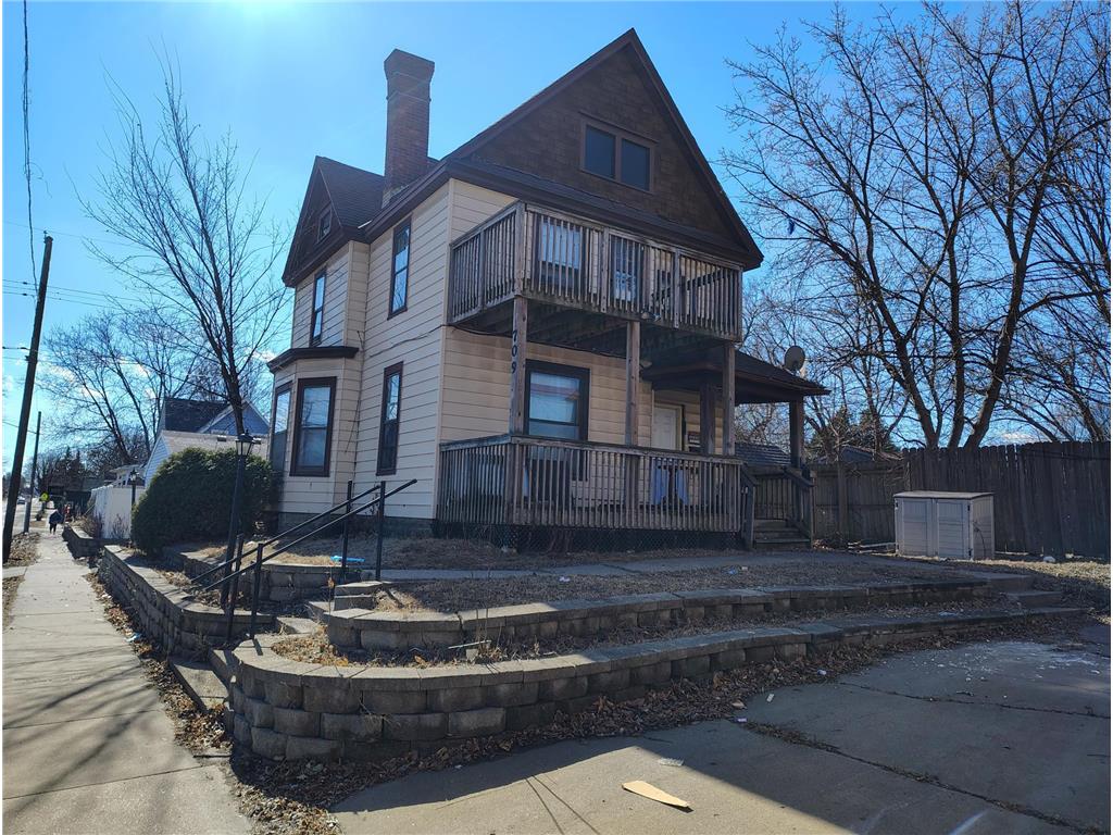 709 Hamline Avenue N Saint Paul MN 55104 6678402 image1