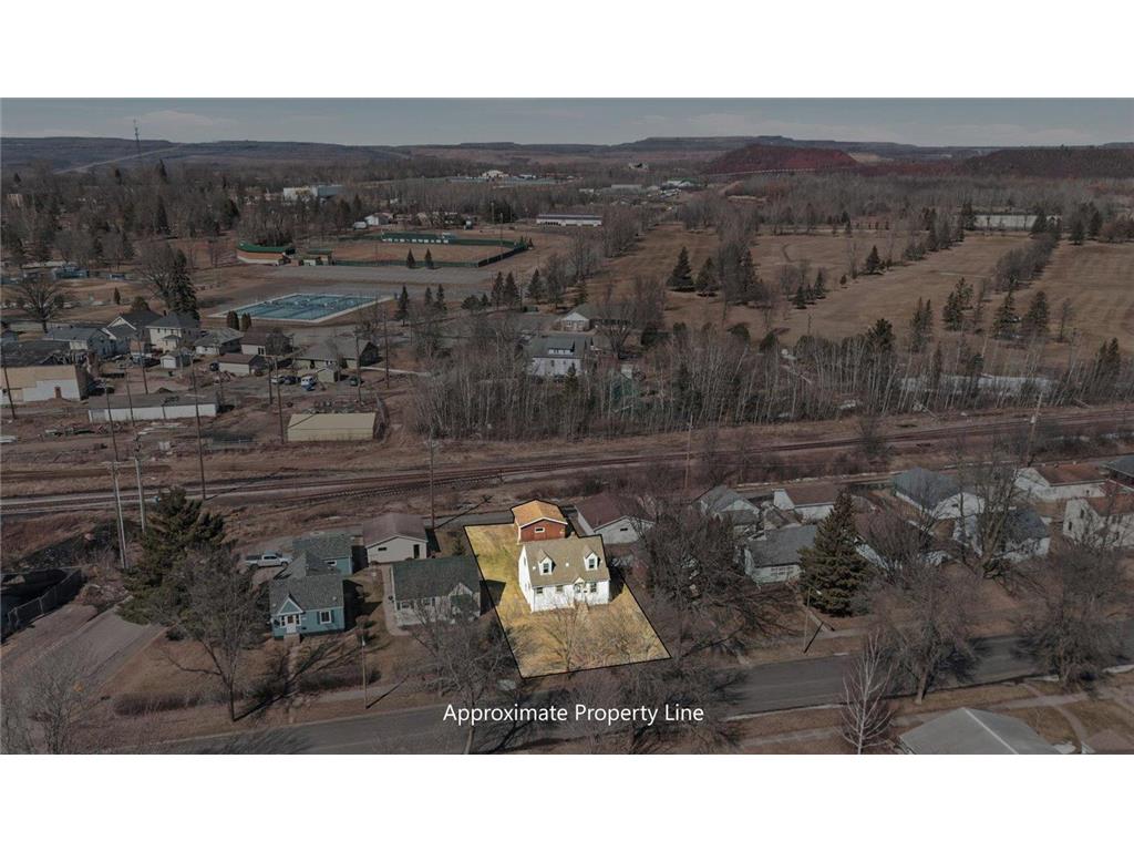 709 Michigan Street Hibbing MN 55746 7043649 image2