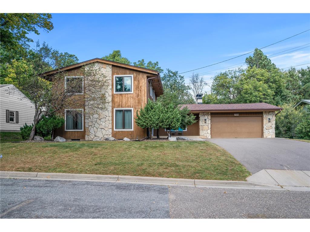 709 N Drillane Road Hopkins MN 55305 6604644 image1