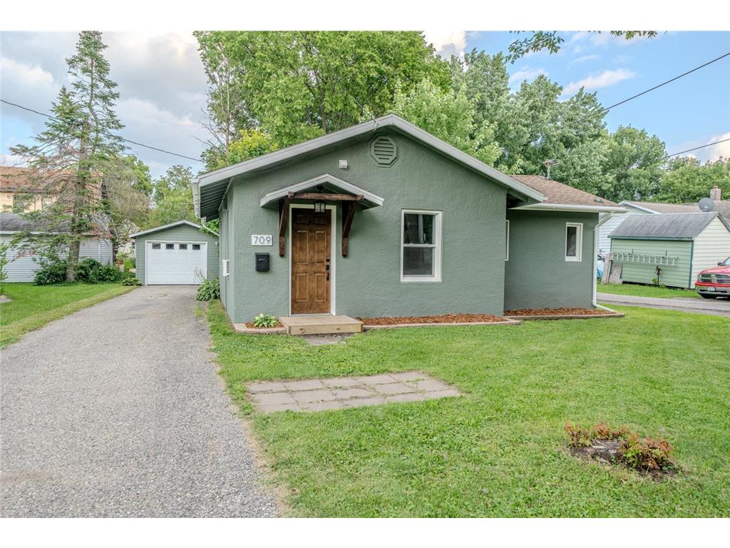 709 Rossman Avenue Detroit Lakes MN 56501 6570558 image1